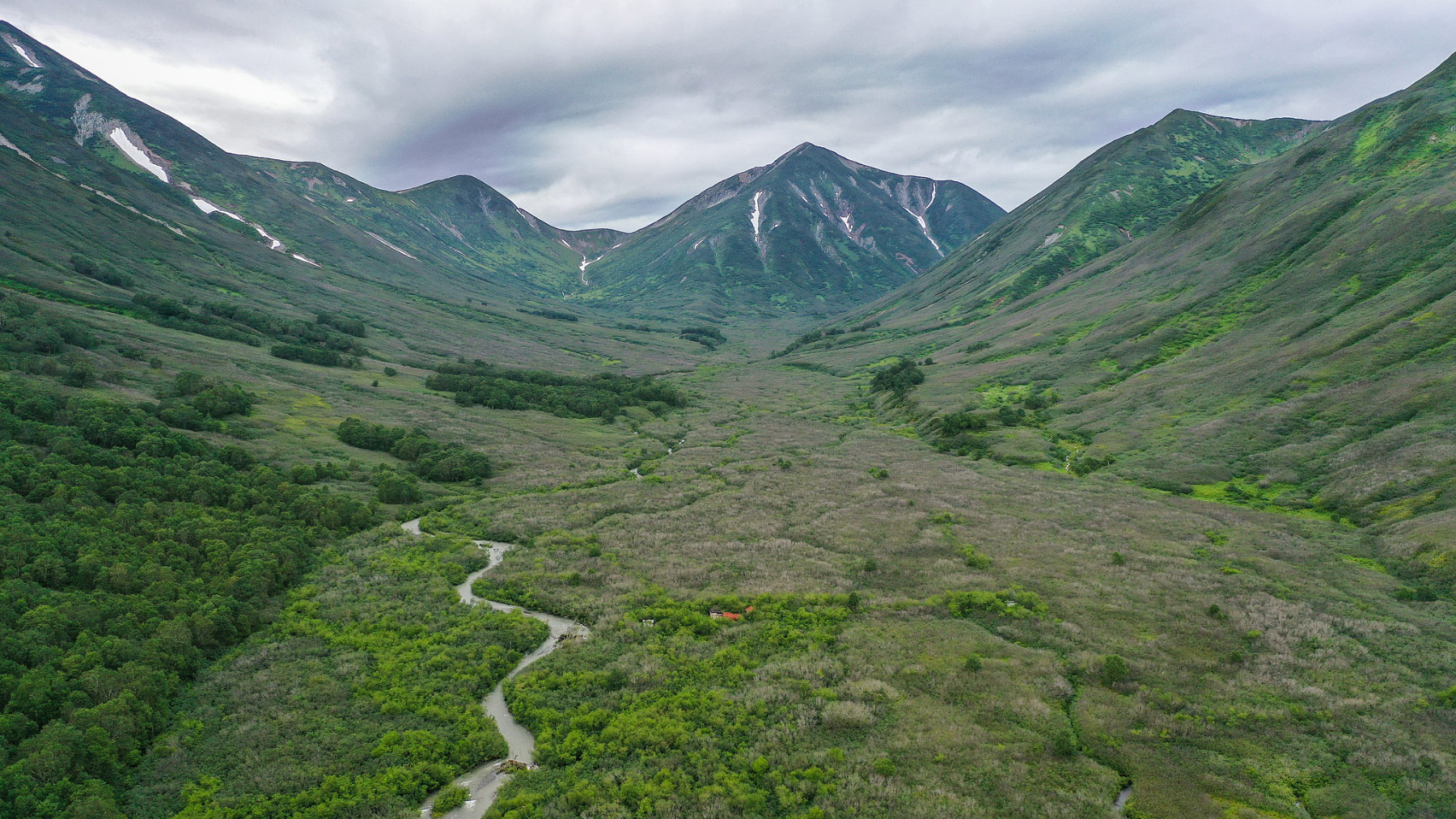 Bechevinka (Бечевенка, Бечевинская бухта, Камчатка)